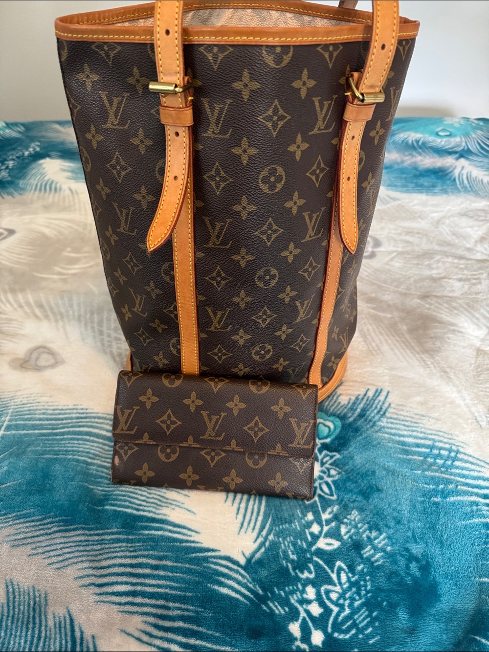 Louis Vuitton Monogram Canvas Bucket Bag with Vachetta Trim